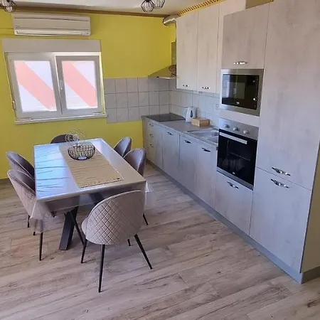 Rosa Apartament *