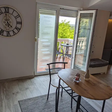 Rosa Apartament