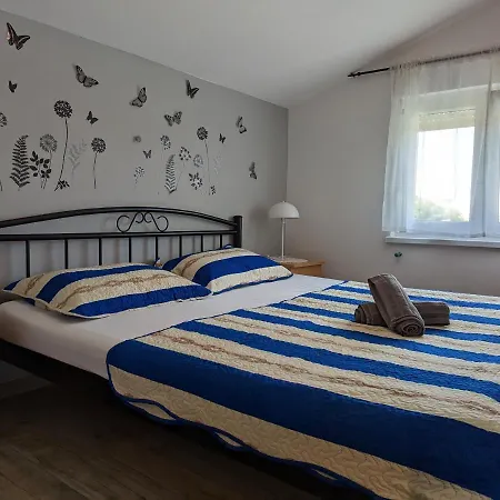 Rosa Apartment *