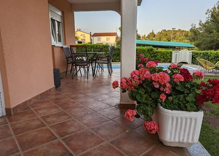 Rosa 아파트